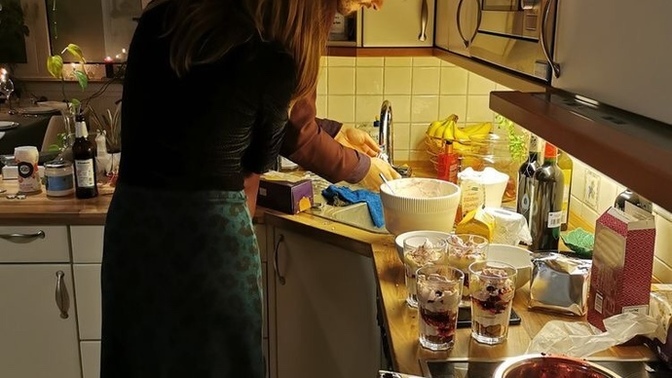Yemek yapmayı bilir misin?