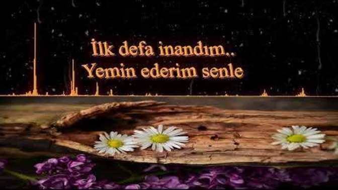Bir insan acıklı şarkılar dinliyorsa geçmişi mi vardır geçmemişi mi?