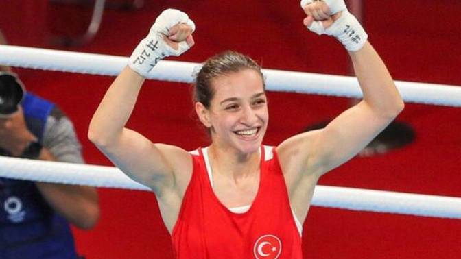 Buse Naz Çakıroğlu, Avrupa Kadınlar Boks Şampiyonası'nda şampiyon oldu! Gururlanma vakti mi?