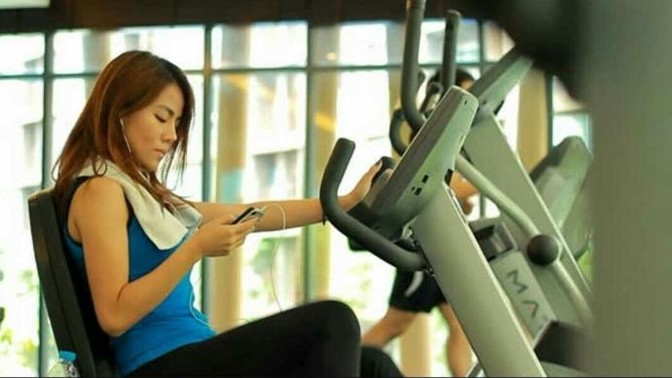 Spor yaparken müzik dinlemek performansı etkiler mi?