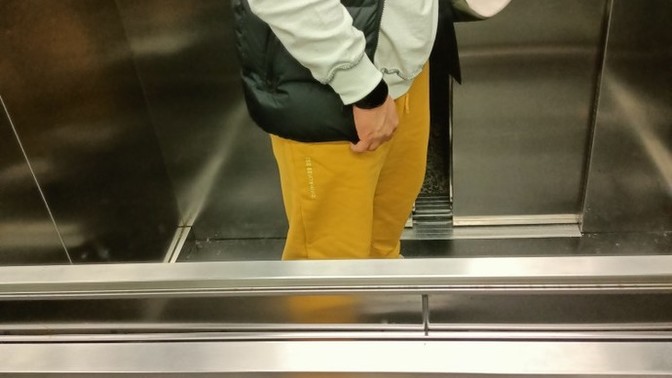 Bu kombin ile bara gidilir mi?