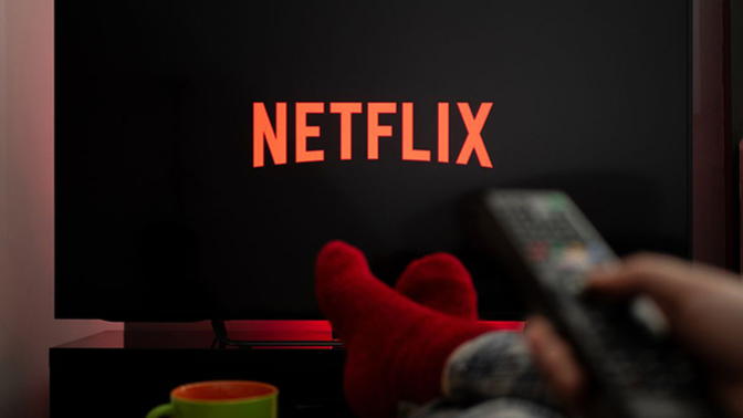 Netflix kullanıcılarından şifre paylaşımını durdurmak için parmak izi isteyebilirmiş! Ne düşünüyorsunuz?