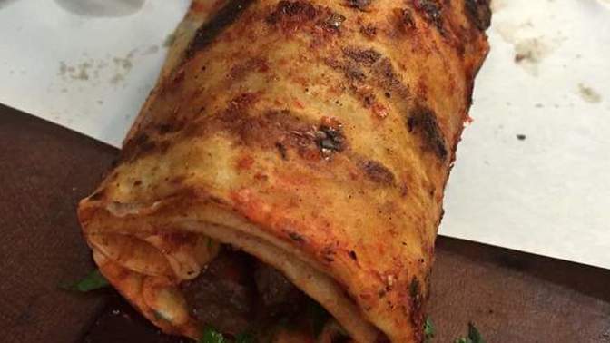 Öğrencilere adana kebabı değil, soba borusu yediriyoruz! Siz bu dürümden yiyebilir misiniz?