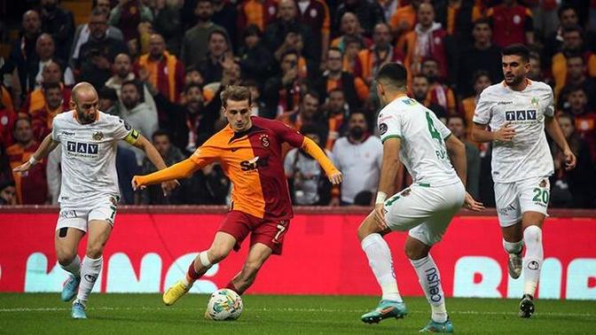 Galatasaray 2 - Alanyaspor 2... Ve arena'da hakem rezaletiyle sarı kırmızılılar berabere kaldı! Maçı nasıl buldunuz?