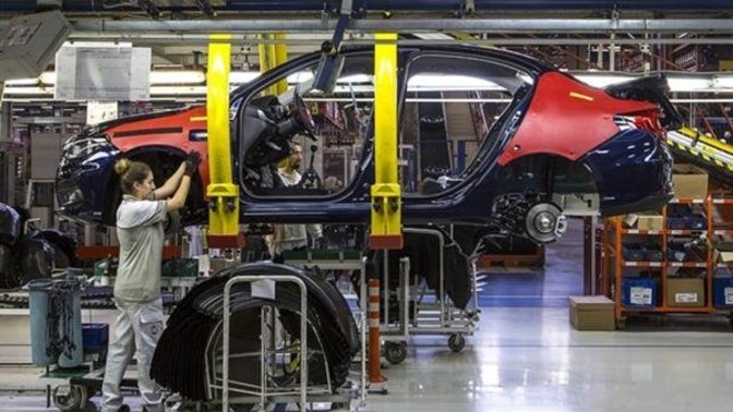 2023'de fabrika çıkışlı ikinci el otomobiller satılacakmış. Fabrika çıkışlı ikinci el araç alır mısınız?