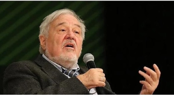 İlber Ortaylı: "Türk ailesi parçalanıyor" dedi. Sizce artık aile olgusu yok mu oluyor?
