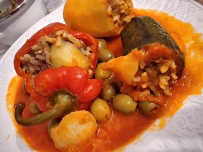 Yoğun domates sosuylaa muhteşem bir lezzet...🤤😋