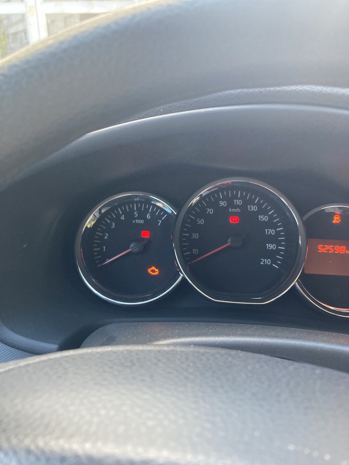 2016 Dacia Stepway dizel araç çalışmıyor, başta bu işaretler yoktu. Şimdi ilk kez bu uyarıları verdi. Niye olabilir?