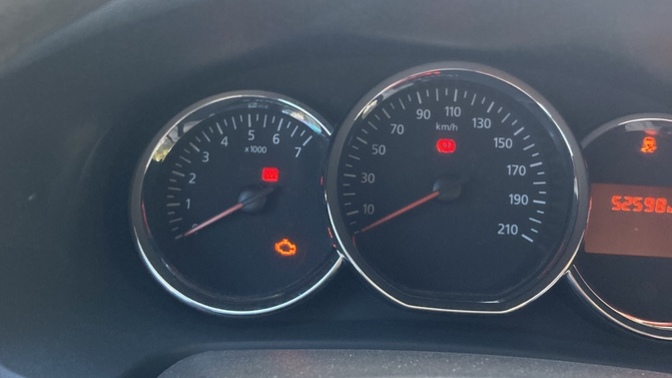 2016 Dacia Stepway dizel araç çalışmıyor, başta bu işaretler yoktu. Şimdi ilk kez bu uyarıları verdi. Niye olabilir?