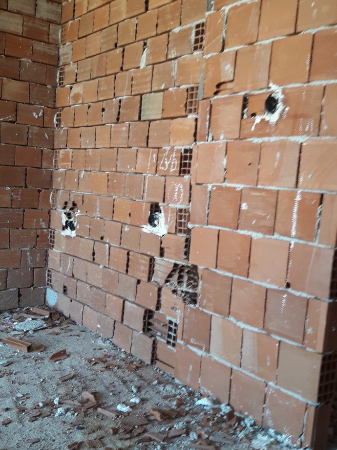 Aynı anda 18 tane kızla yazışmayan erkekler şu an ne yapıyor acaba?