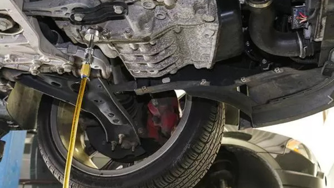 119 bin KM'de şanzıman yağı değiştirilir mi? Yağ almaya gittim, 9 LT sattı. Normalde 7 LT olması gerekmiyor mu?