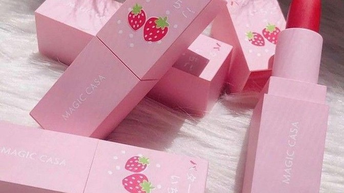 "Asla vazgeçemem" dediğiniz bir makyaj malzemesi var mı?