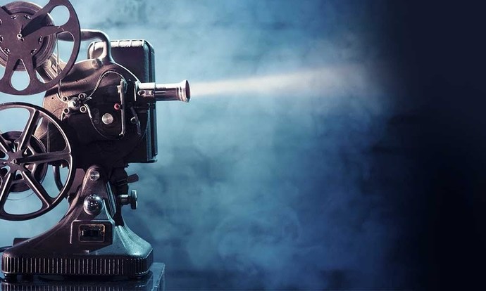 Hayatınla ilgili bir film çekilse, kimin yönetmesini isterdin ve sizi kim oynardı?