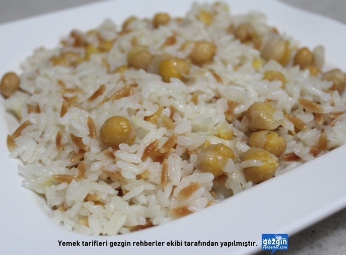 Pirinç Pilavı Yemeyi Seviyor Musunuz? Şehriyeli Nohutlu mu? Sade mi?
