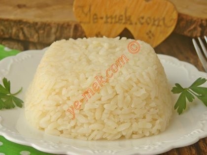 Pirinç Pilavı Yemeyi Seviyor Musunuz? Şehriyeli Nohutlu mu? Sade mi?