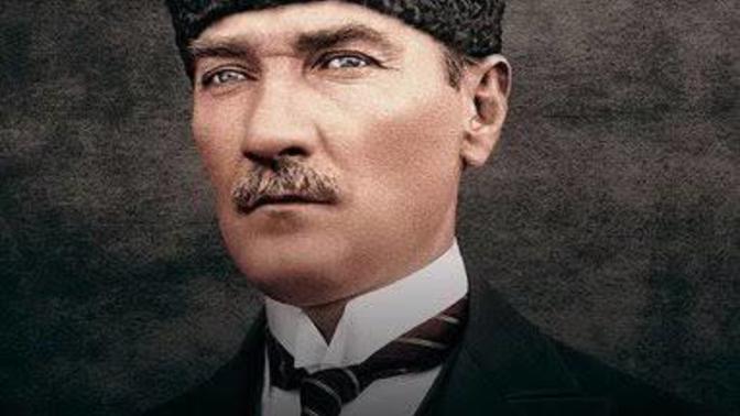 Atatürk'ün hayatı hakkında hangi kitabı almalıyım? Hangi yazar daha güvenilir?