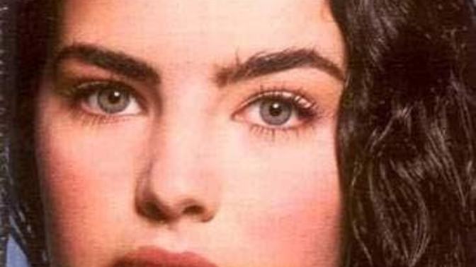 Latinler renkli gözlü mü oluyor genelde?