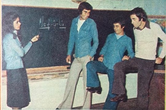 Yeşilçam filmlerini i̇zlemeyi seviyor musunuz? En çok sevdiğiniz film hangisi?