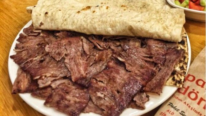 Sabah kahvaltısında et döner yer misiniz?