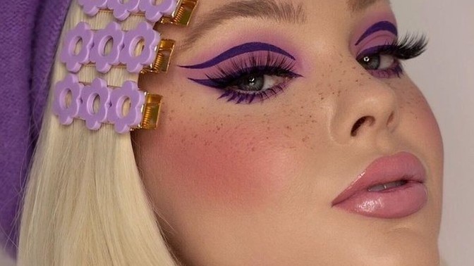 Cildine ne kadar bakarsan bak, bir gün yaşlanacak mı yoksa bir Ajda Pekkan olunabilir mi?