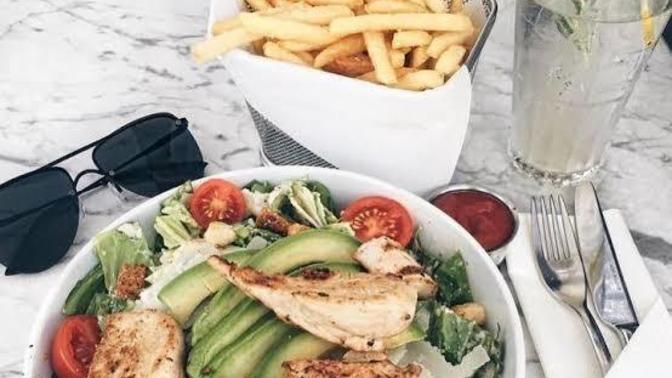 Yemeğin yanında salata tüketiyor musun?