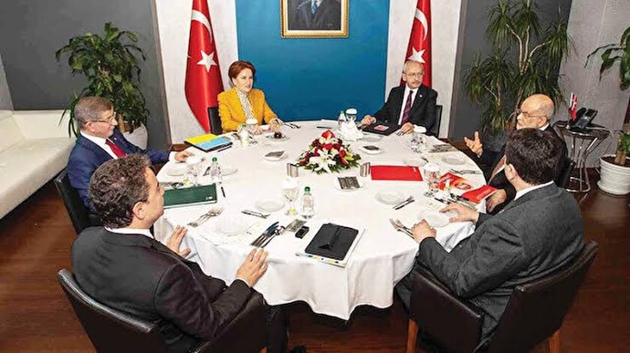 6’lı Masa 7’li Masa oluyor. Sizce bu işin cıvkı çıkmadı mı?
