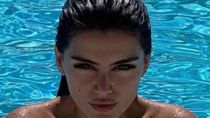 Kara kaş kara gözlü kızları mı? Sarısın yeşil gözlü kızlar mı?