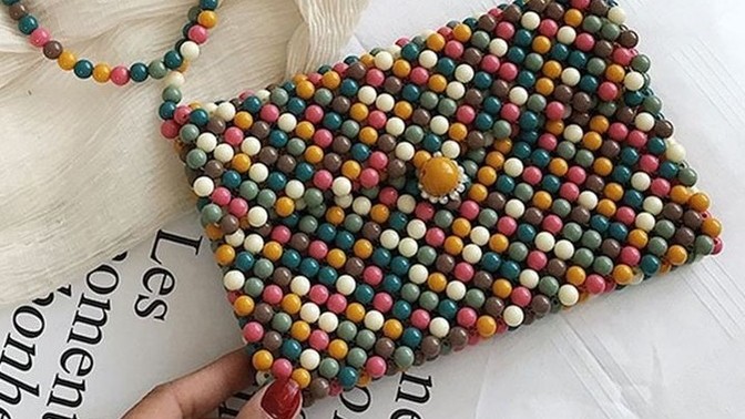 İnci ve boncuktan yapılan çantalar güzel mi?