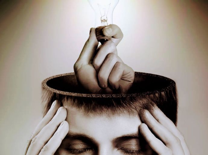 💡