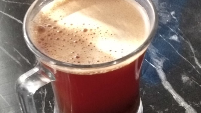 Türk kahvesi içmeyi seviyor musun? Kahve var içersen ben var seversen yol var gidersen dediğiniz biri var mı☕?