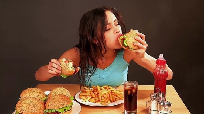 "Yapılan araştırmalara göre fastfood yiyen kişiler depresyona daha yatkınmış" Peki sen ne sıklıkla fastfood yiyorsun?