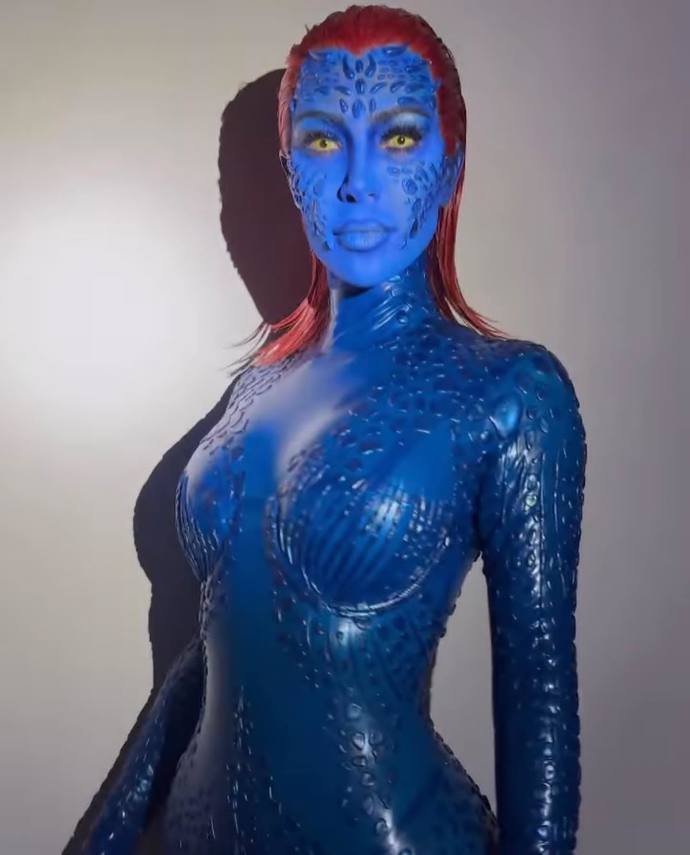 Kim Kardashian - Mystique
