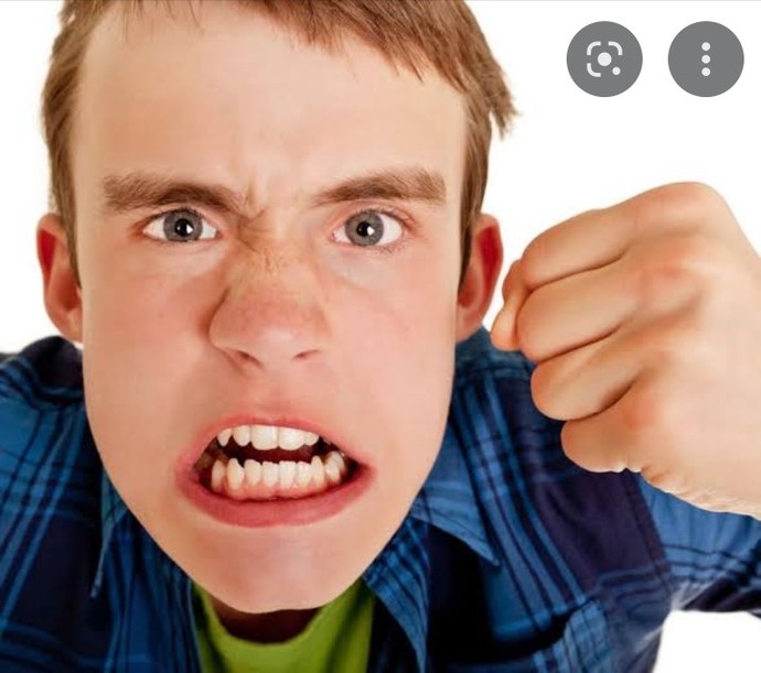 Oyunlar da Ahlaksız ve küfürlü konuşan velet ve ergenlere denk geldiniz mi? Hiç size etseler ne yapardınız?
