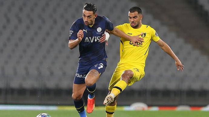 Istanbulspor 2 - Fenerbahçe 5... Sarı lacivertlilerden yine farklı galibiyet! Maçı nasıl buldunuz?