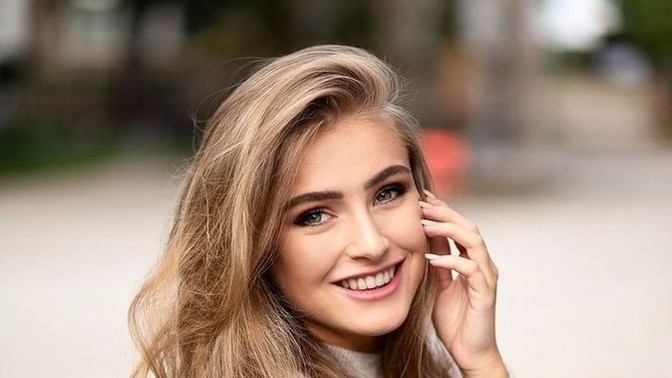 Sizce hangisinin yüz hatları ve yüzü daha güzel ve masum?