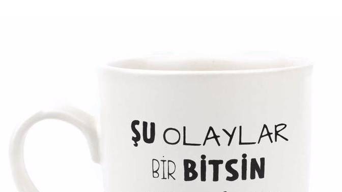 Her şeyin bir nedeni olduğuna inanıyor musunuz, yoksa olaylar olduktan sonra nedenler mi buluyoruz?