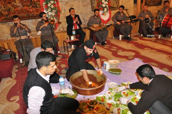 Çiğköfte deyince aklınıza ilk neresi gelir (Anketli)?