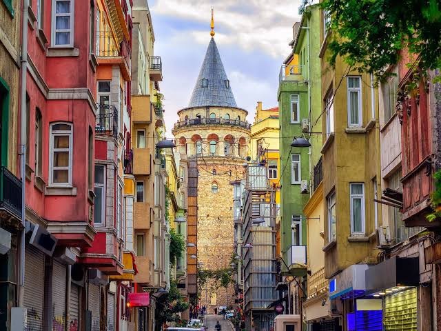 İstanbul denilince aklınıza ne geliyor?