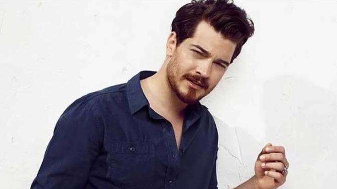 Ünlü bir kadına/erkeğe hayranlığınız veya beğeniniz var mı 😳?