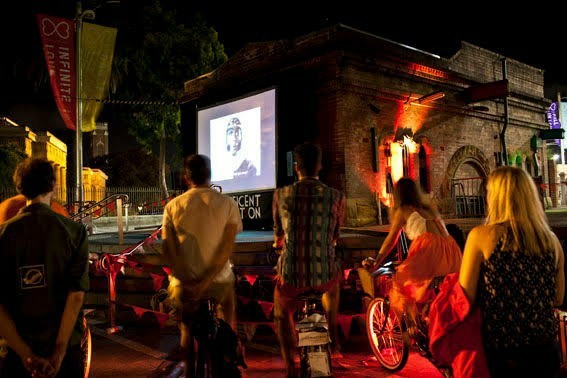 Pedallı sinema da diyeceğimiz, açık havada bisikletlerden pedal çevirip film izlemek ister miydiniz?