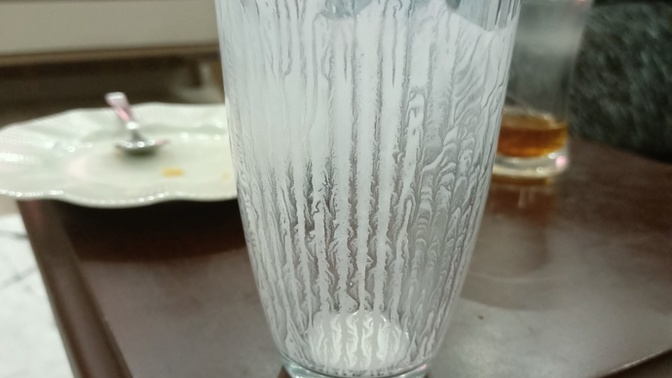 Arkadaşlar aralıklı oruç diyetindeyim oruç sırasında ayran içtim kilo alır mıyım?