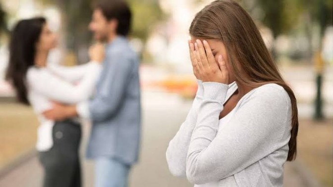 Eşinizin veya sevgilinizin sizi aldattığını nasıl anlarsınız?