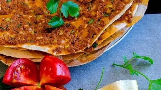 Diyettesin ve canın lahmacun çekti. Diyetini bozar mısın?
