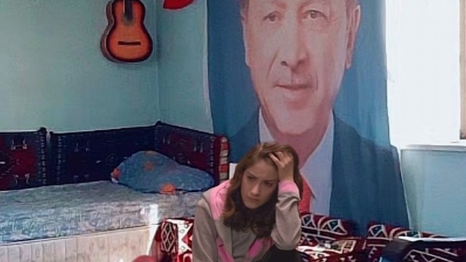 Hangi parti olduğu fark etmez, ona çok bağlı olan insanlar kısaca koyundur, bunda okey miyiz?