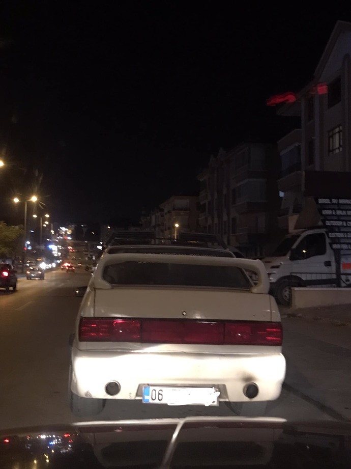 Bu araba hangi marka/model?