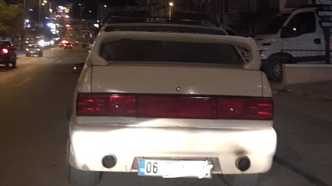 Bu araba hangi marka/model?