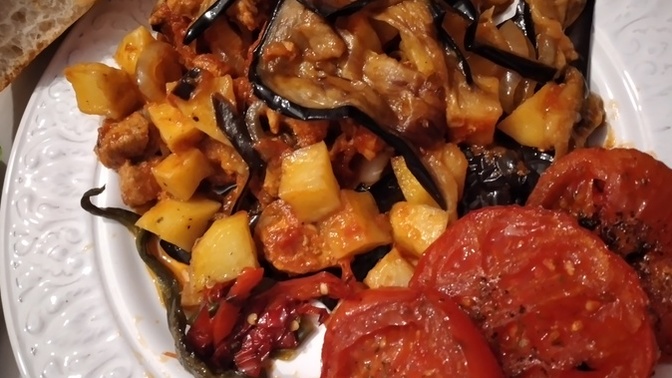 Herkes akşam menüsünün resmini atsın; akşam yemeğinde ne vardı😋😍🤤?