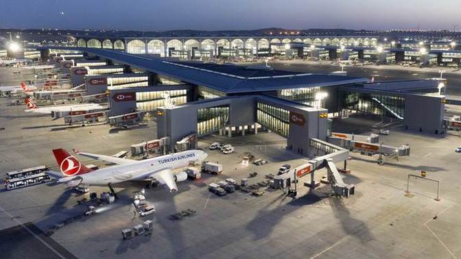 İstanbul Havalimanı yüksek yiyecek fiyatları ile sosyal medyanın gündeminde! Sizce bu fiyatlar normal mi?