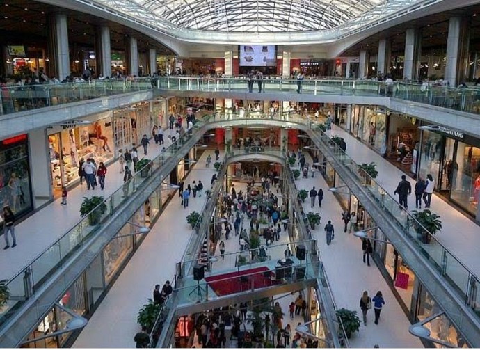 Alışveriş yaparken giysilerinizi deneyip mi yoksa göz nizamıyla mı alıyorsunuz?