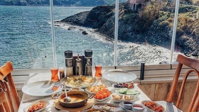 Pazar kahvaltısı evde mi yoksa dışarıda mı güzel oluyor?